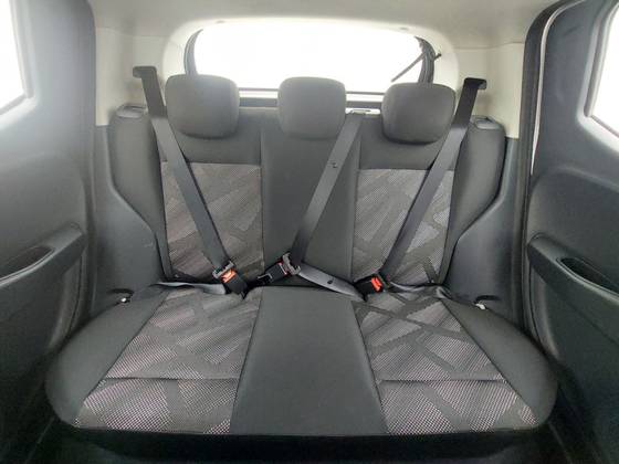 CHEVROLET ONIX 1.0 TURBO FLEX PLUS LT MANUAL CHEVROLET ONIX 1.0 TURBO FLEX PLUS LT MANUAL